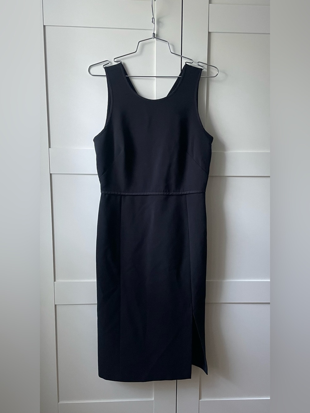Ann Taylor Little Black Sleeveless Sheath / Pencil Dress with Back Cut Out